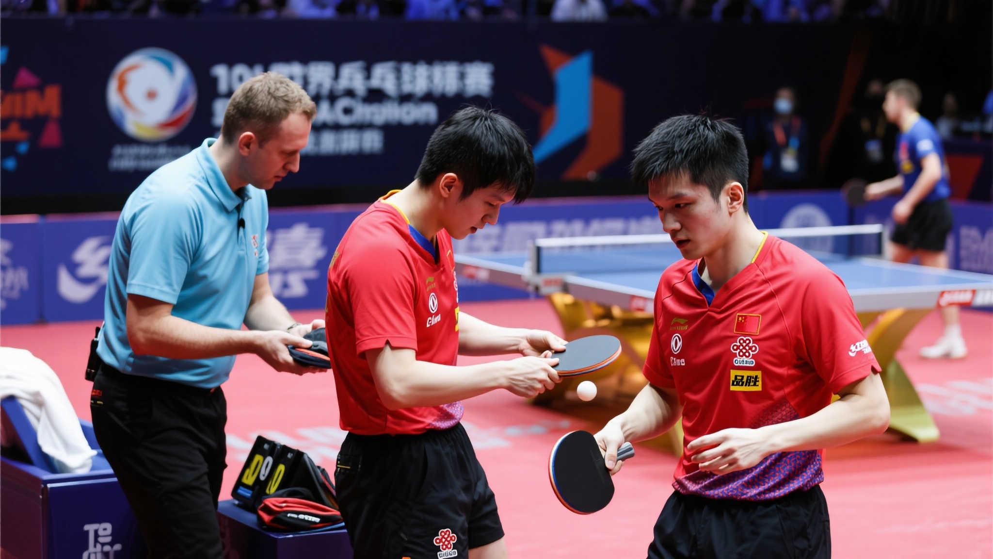 端还是防守 端还是防守